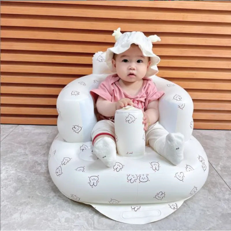 Babystoel voor Eten & Bad – deze heb je nodig om je handen vrij te hebben.