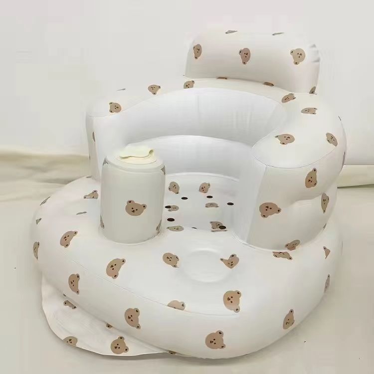 Babystoel voor Eten & Bad – deze heb je nodig om je handen vrij te hebben.