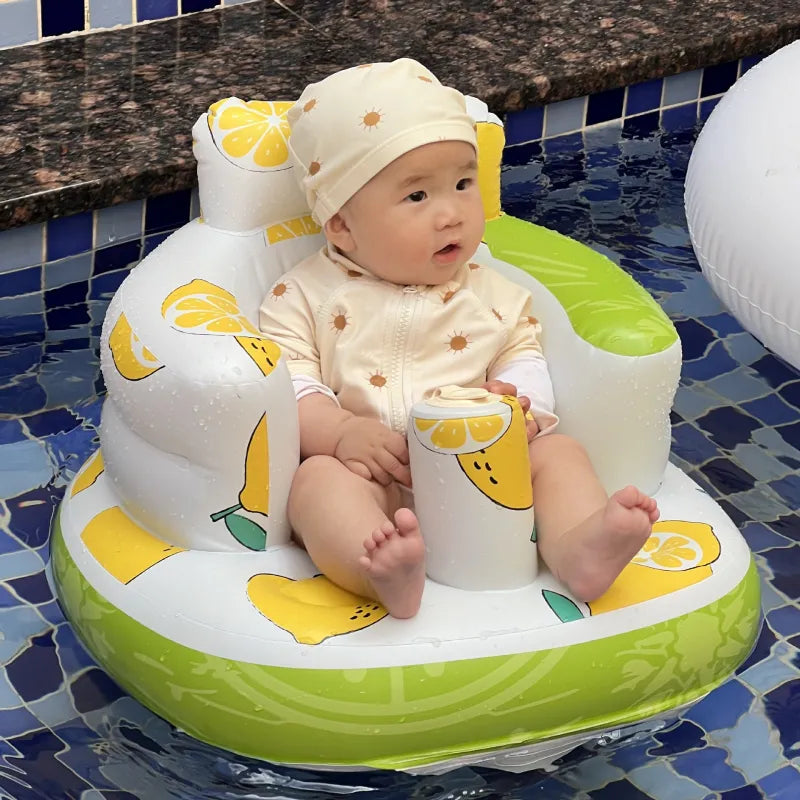 Babystoel voor Eten & Bad – deze heb je nodig om je handen vrij te hebben.